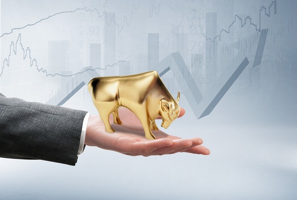 鲍威尔国会听证：短期或不再降息 警告债务扩张速度不可持续